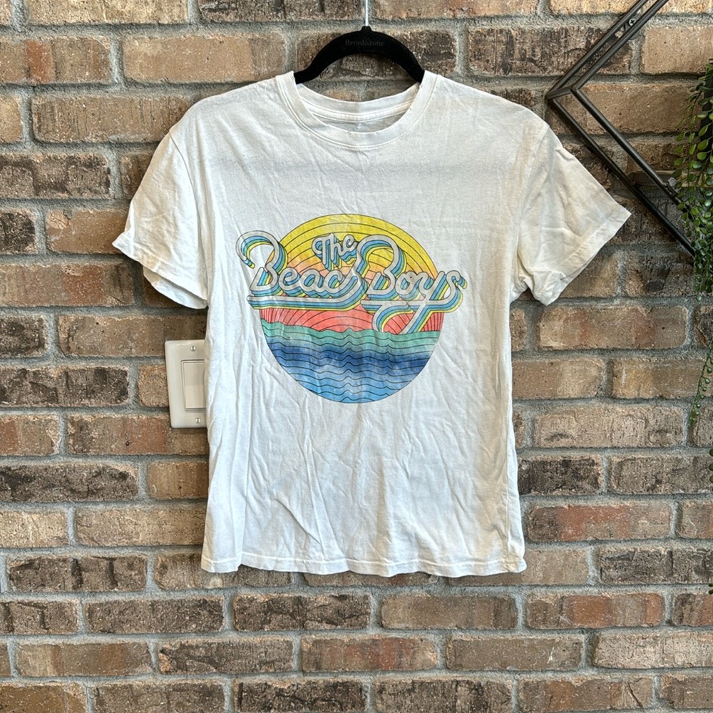 Beach boys graphic tee.